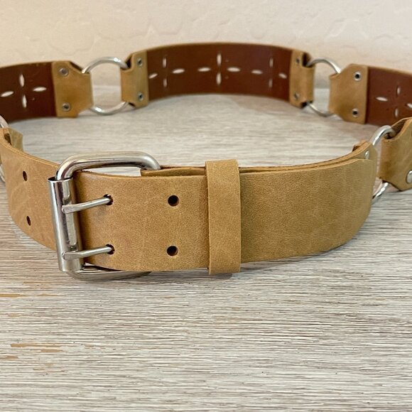 BKE Belt Large Tan Leather Silver O Links Cut Out Design - Picture 2 of 9